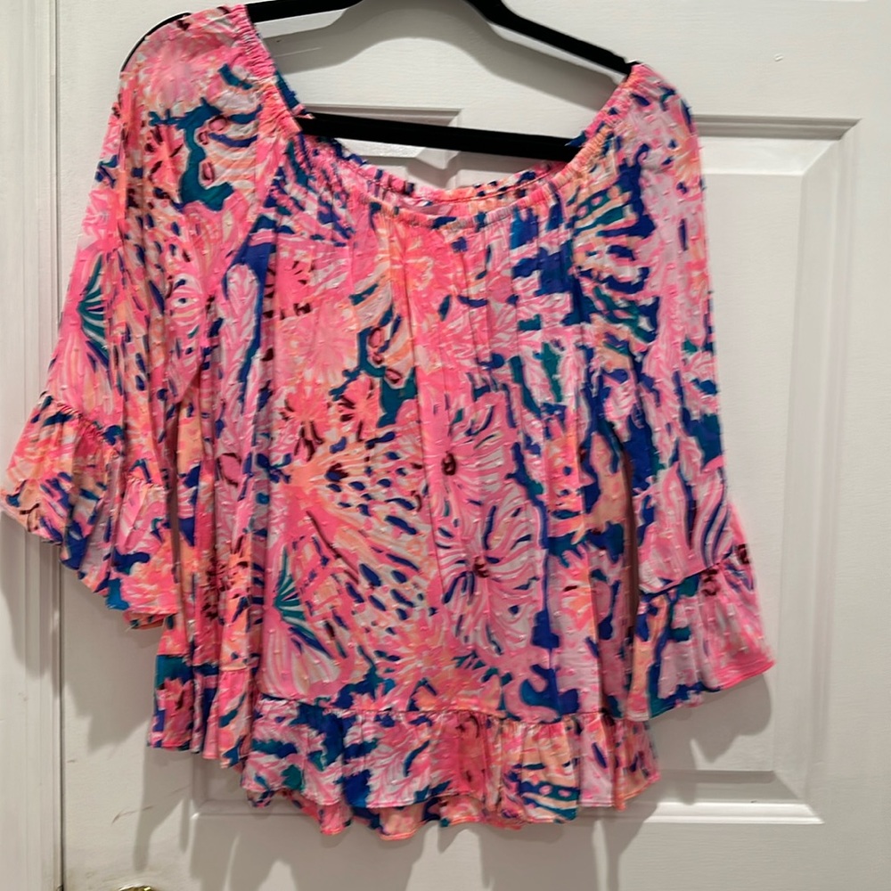 EUC Lilly Pulitzer Off Shoulder top